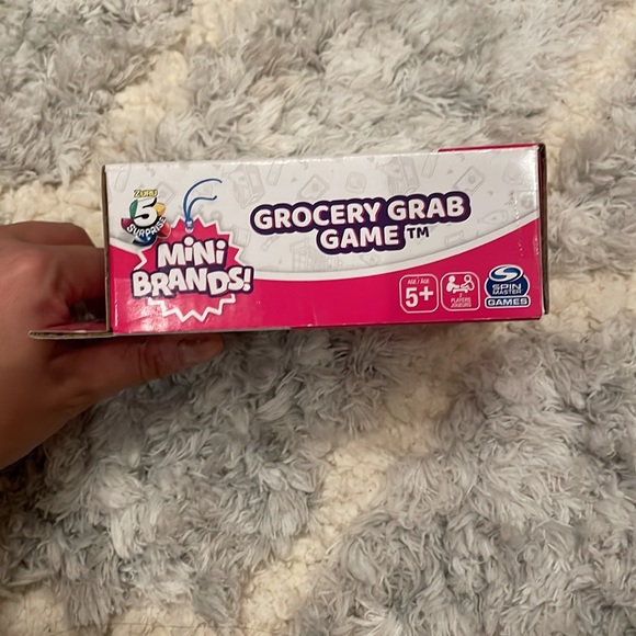 Spin Master Mini Brands, Collectable Grocery Grab Card Game, Kids Aged 5 and up - Picture 5 of 9